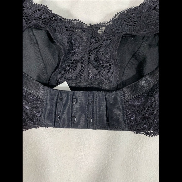 NWT $53 Belabumbum Lace Nursing Bralette Bra Small - Picture 9 of 13
